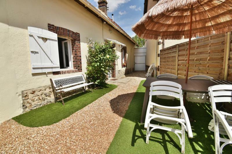 Gite De La Petite Forge Clevilliers Dış mekan fotoğraf